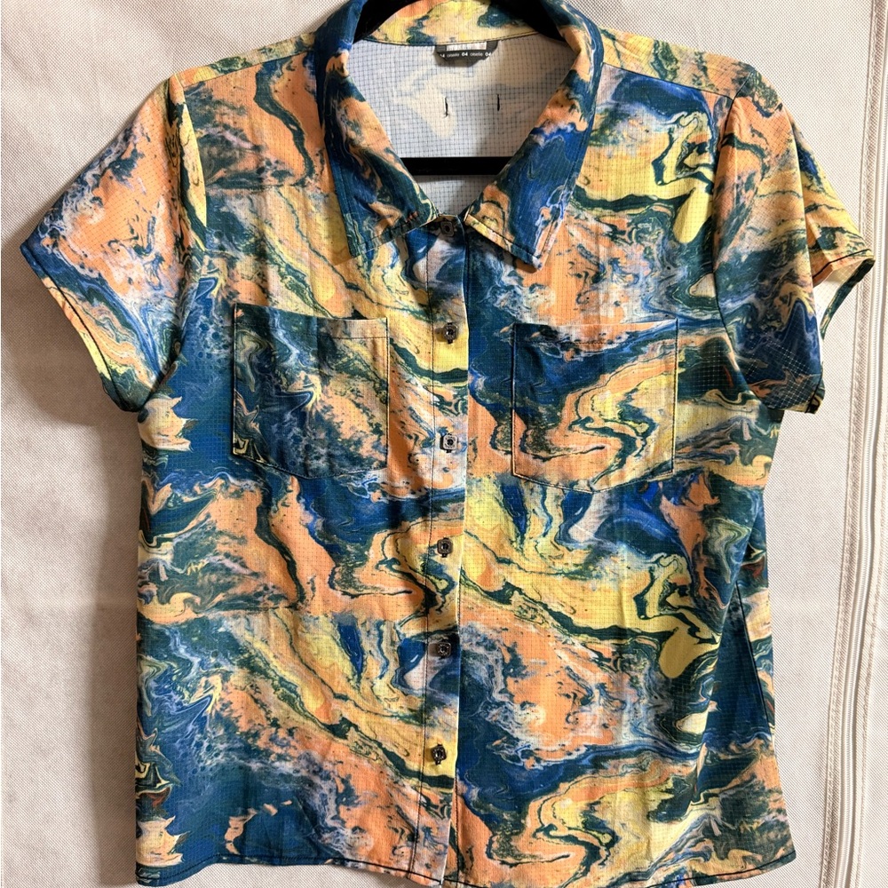 Oiselle Benjamina Button Short Sleeve Button Shirt - bright marble
